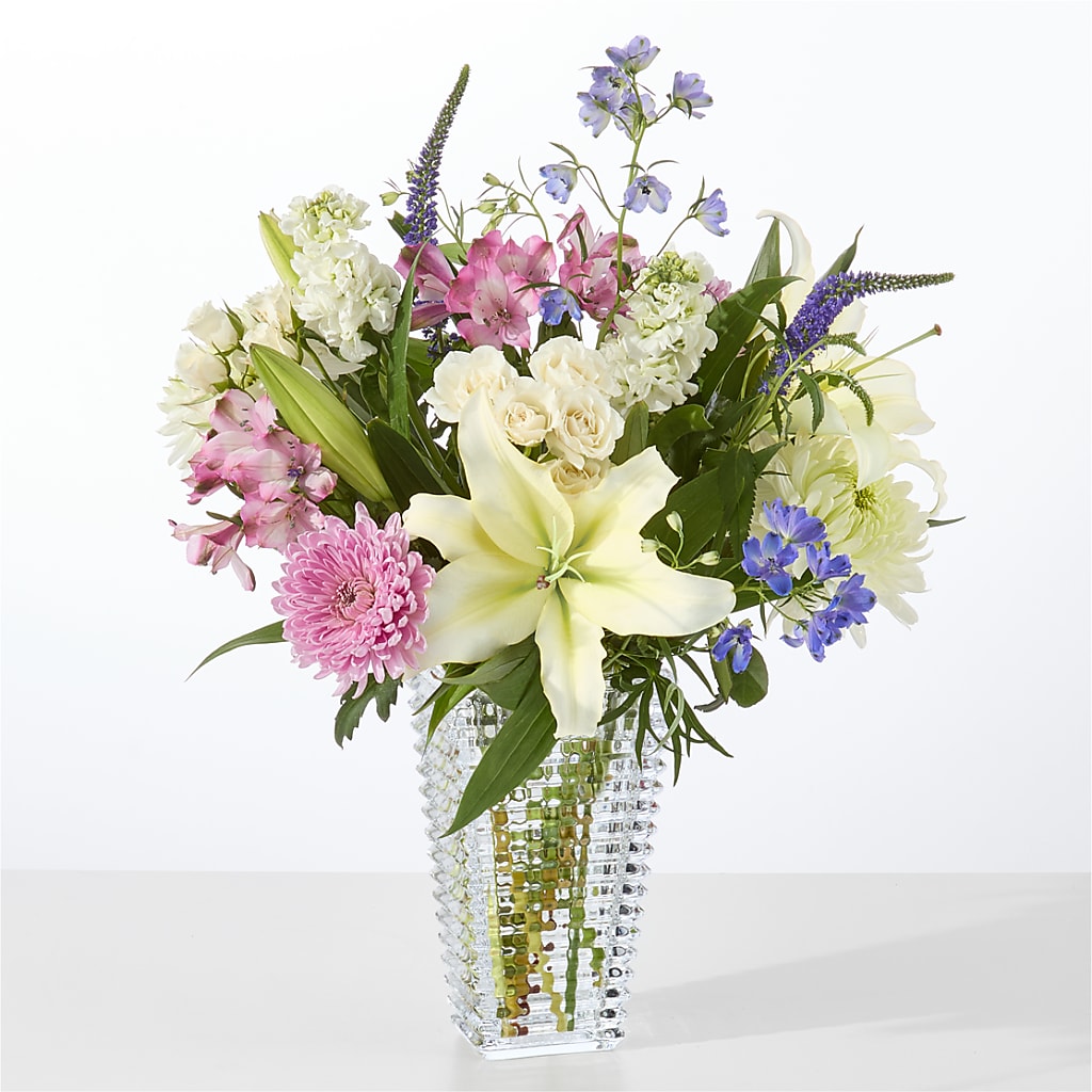 Winter Celebration Bouquet – PAULA KELLEY'S FLORIST, Paris TN