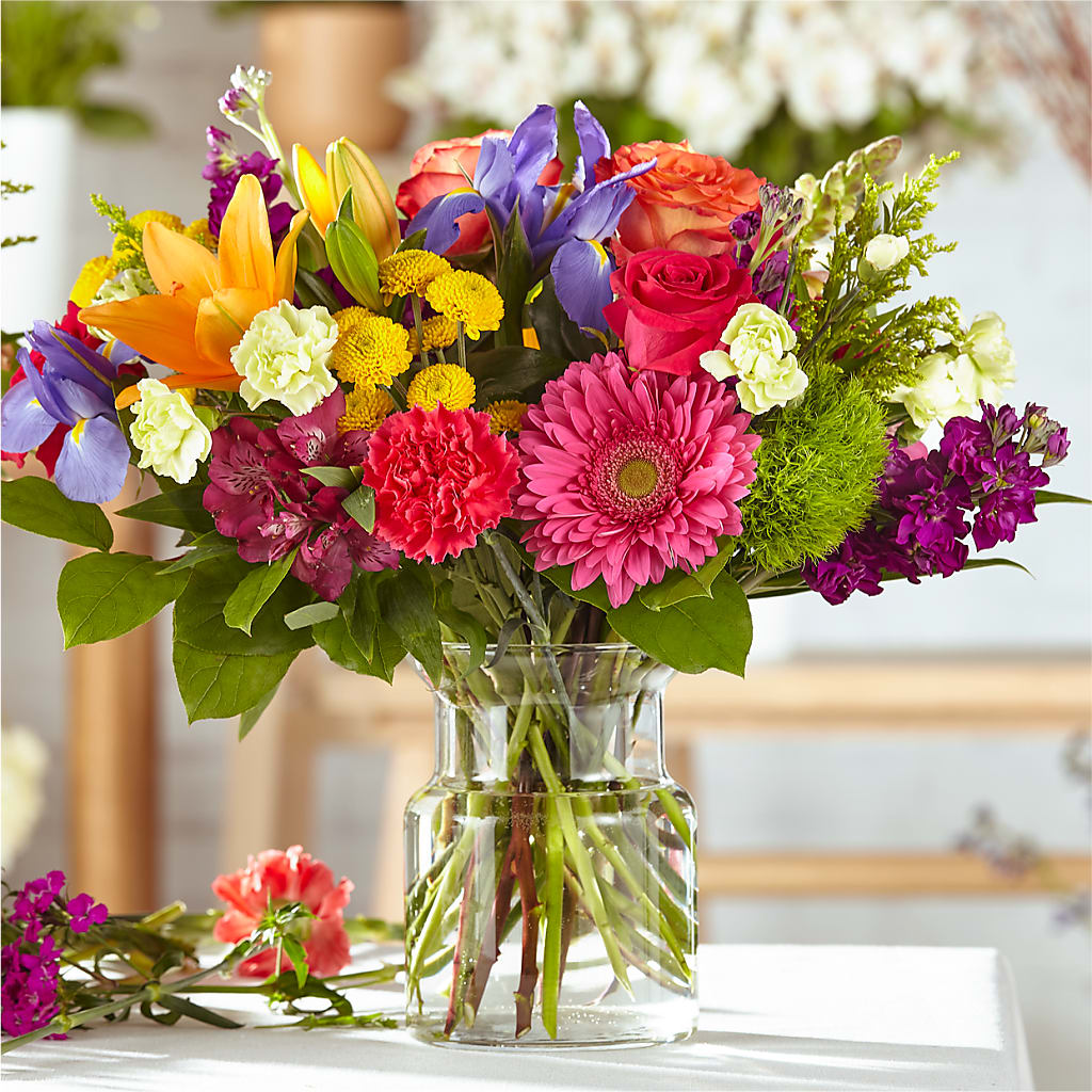 Bold & Bright – A Florist Original – PAULA KELLEY'S FLORIST, Paris TN