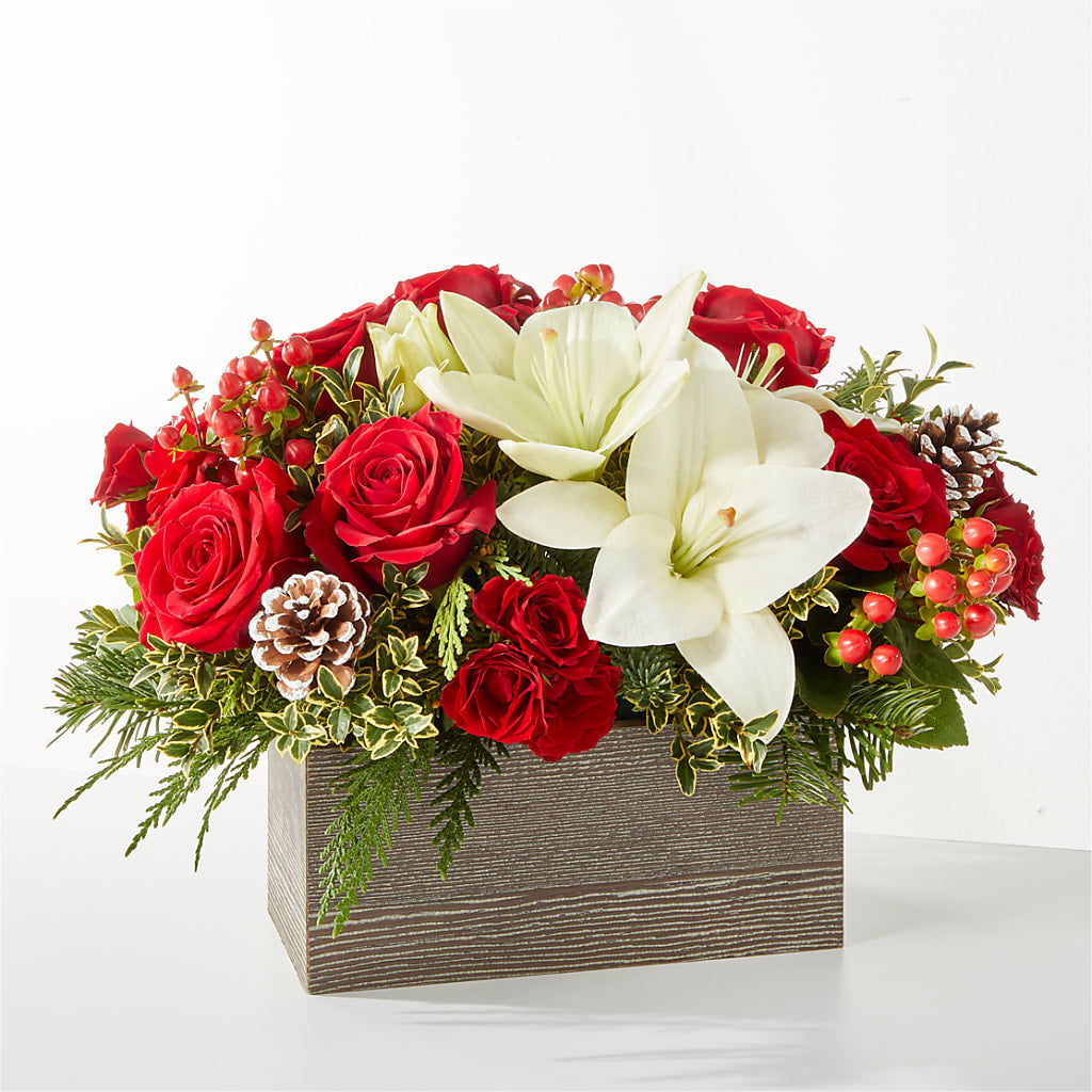Snowy Wonderland Bouquet – PAULA KELLEY'S FLORIST, Paris TN