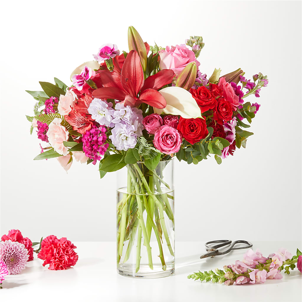 Swooning Over You - A Luxury Florist Original – PAULA KELLEY'S FLORIST, Paris TN
