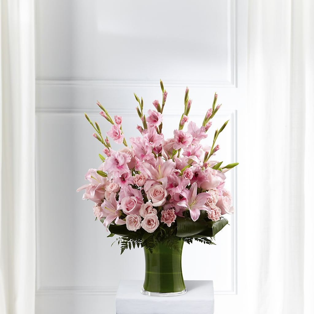 Lovely Tribute Bouquet – PAULA KELLEY'S FLORIST, Paris TN