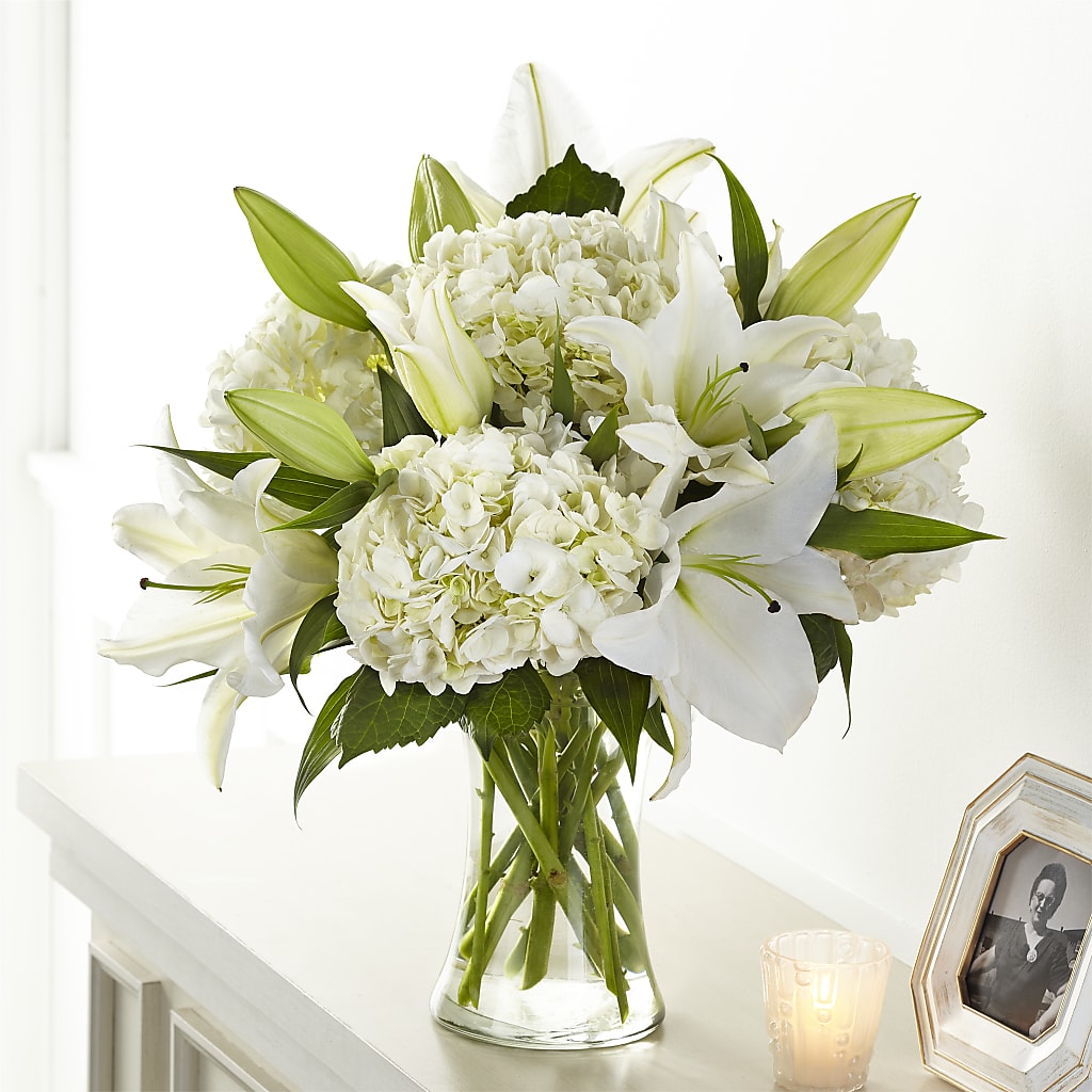Compassionate Lily Bouquet – PAULA KELLEY'S FLORIST, Paris TN