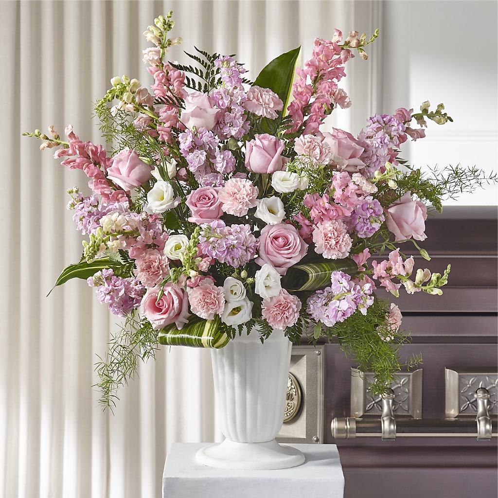 Divine Comfort Arrangement – PAULA KELLEY'S FLORIST, Paris TN
