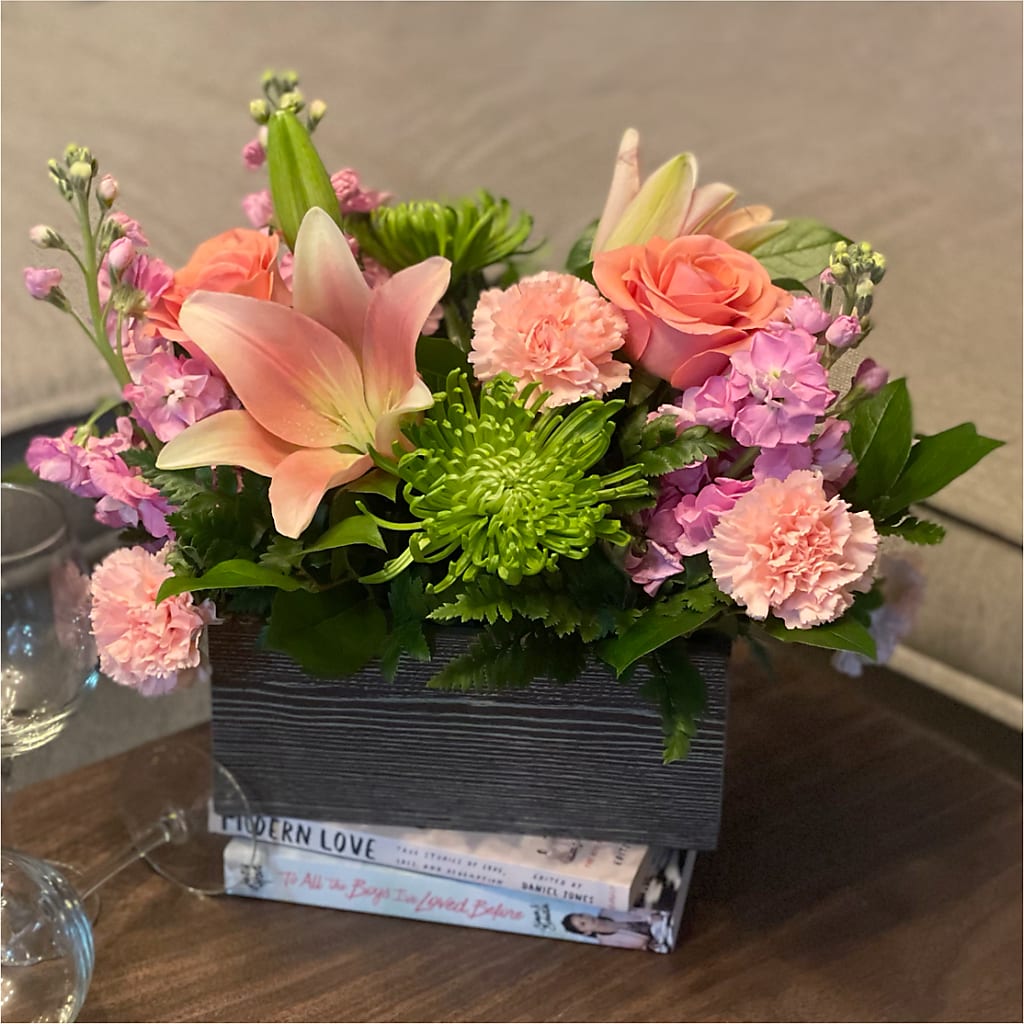 Beautiful Spirit Basket – PAULA KELLEY'S FLORIST, Paris TN