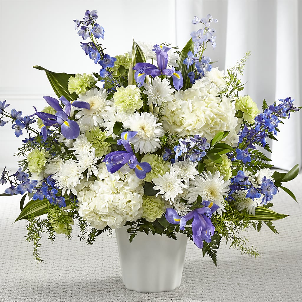 Soft Serenity Floor Basket – PAULA KELLEY'S FLORIST, Paris TN