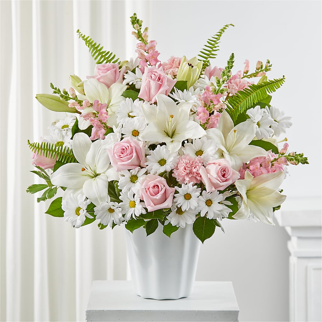 Soft Touch Tabletop Basket – PAULA KELLEY'S FLORIST, Paris TN