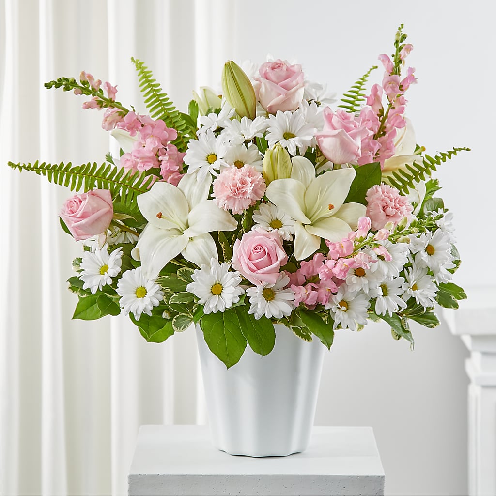 Soft Touch Tabletop Basket – PAULA KELLEY'S FLORIST, Paris TN