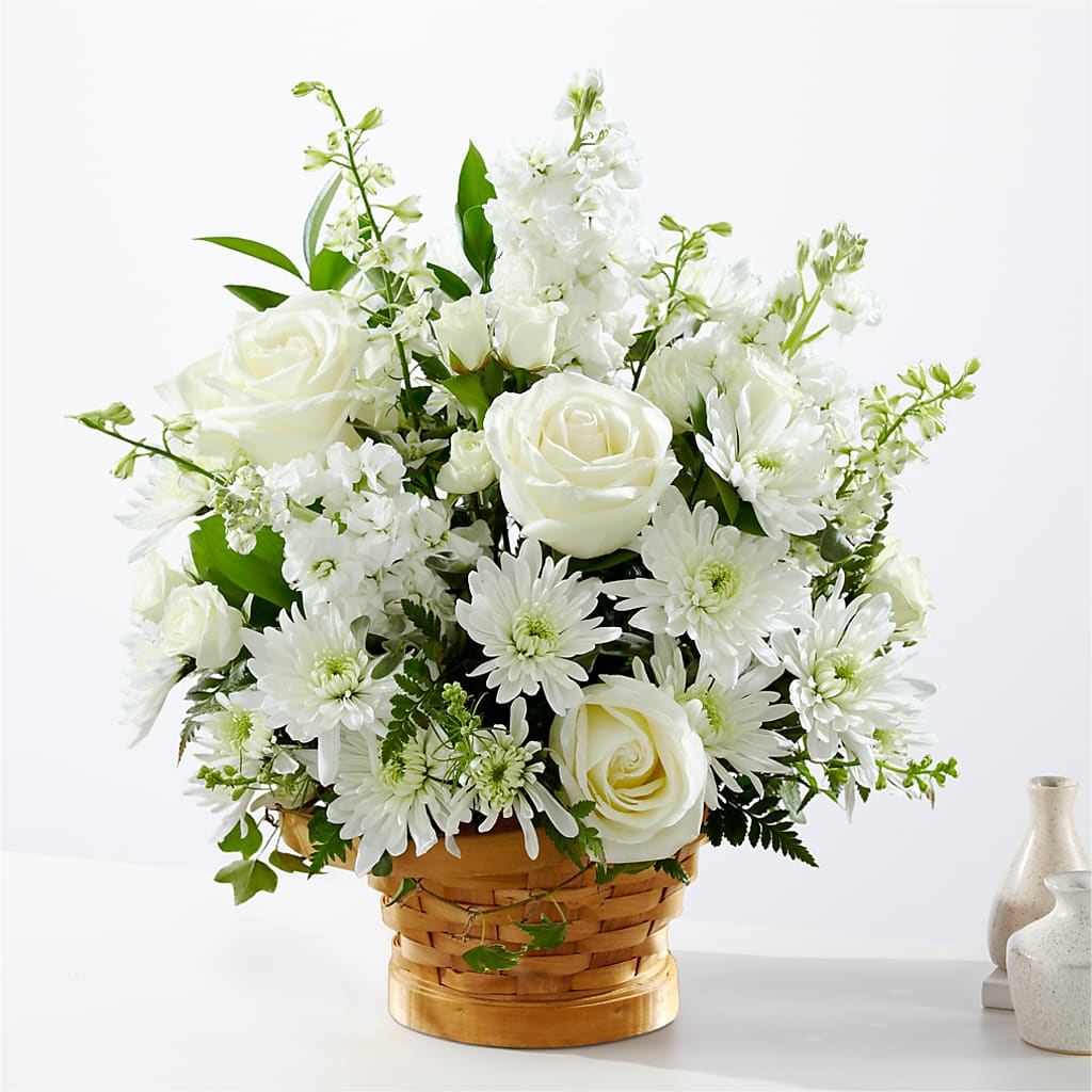 Heartfelt Condolences Arrangement – PAULA KELLEY'S FLORIST, Paris TN