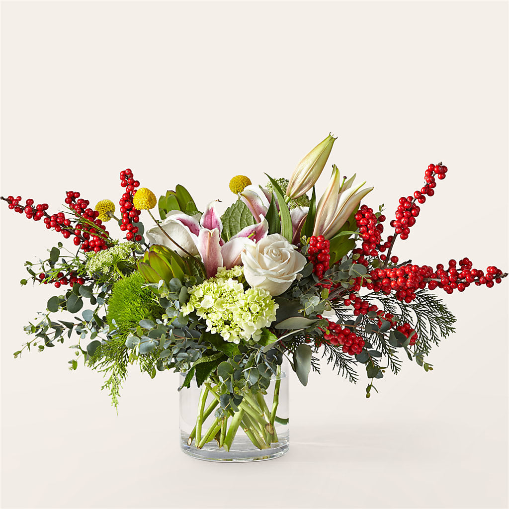 Berry & Bright Bouquet – PAULA KELLEY'S FLORIST, Paris TN