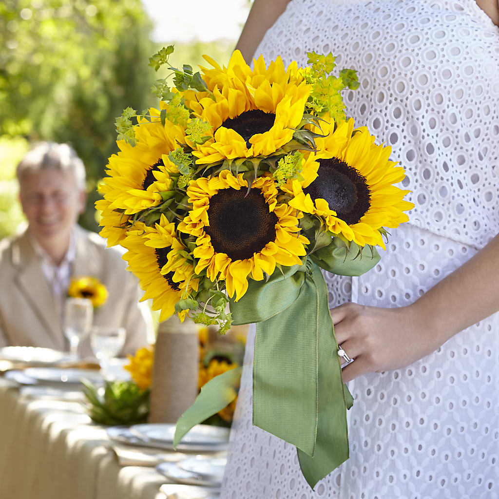 Free Spirit Bouquet – PAULA KELLEY'S FLORIST, Paris TN