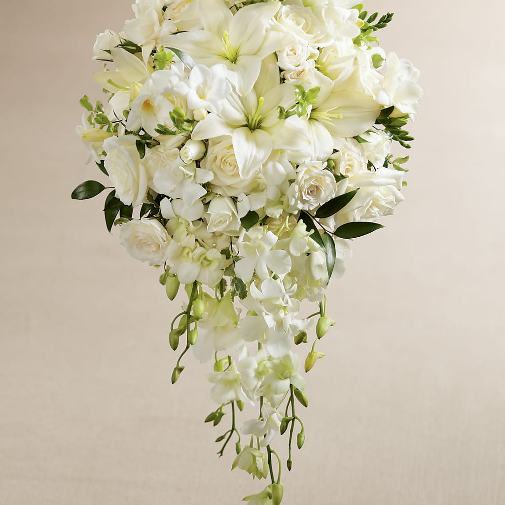 White Wonders Bouquet – PAULA KELLEY'S FLORIST, Paris TN