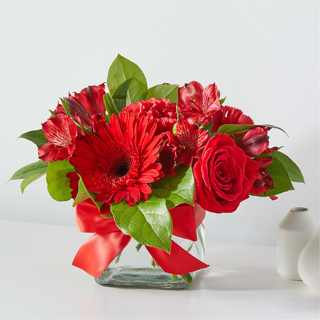Red Hot Bouquet – PAULA KELLEY'S FLORIST, Paris TN