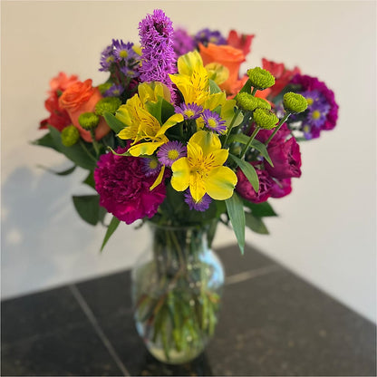 Bold & Bright – A Florist Original – PAULA KELLEY'S FLORIST, Paris TN