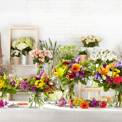 Bold & Bright – A Florist Original – PAULA KELLEY'S FLORIST, Paris TN
