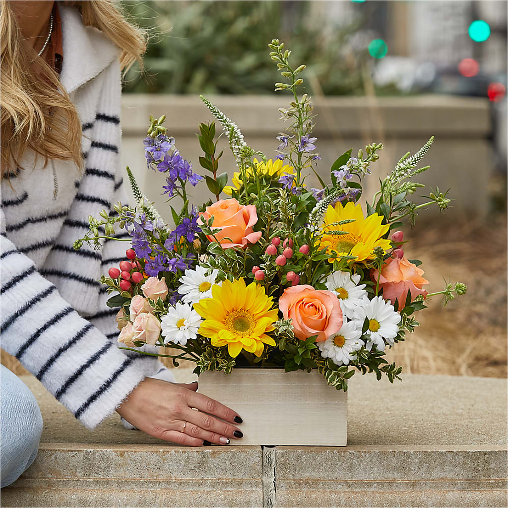 The Good Life Bouquet – PAULA KELLEY'S FLORIST, Paris TN