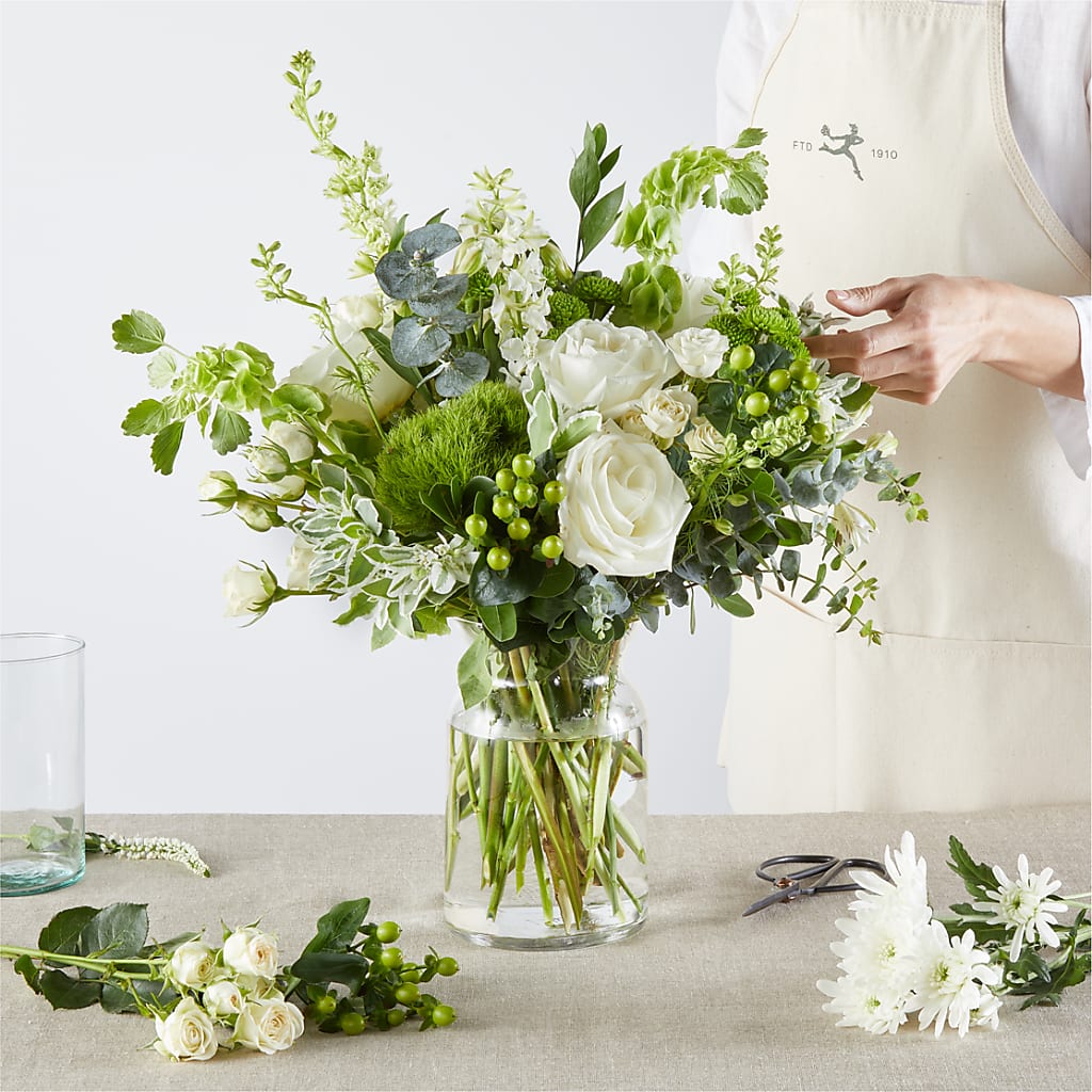 Irish Garden - A Florist Original – PAULA KELLEY'S FLORIST, Paris TN