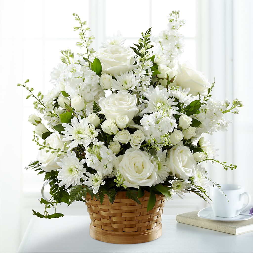 Heartfelt Condolences Arrangement – PAULA KELLEY'S FLORIST, Paris TN