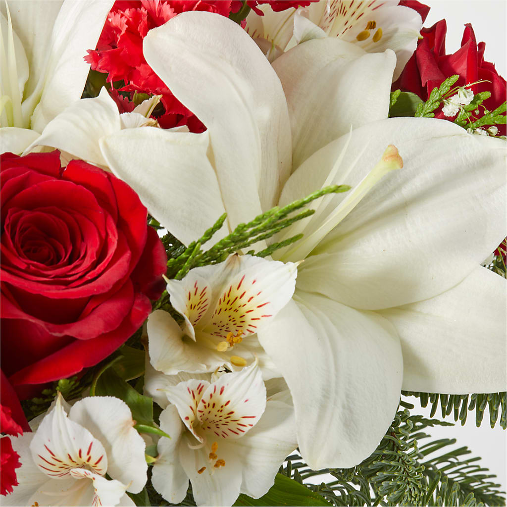 Holiday Season Bouquet – PAULA KELLEY'S FLORIST, Paris TN