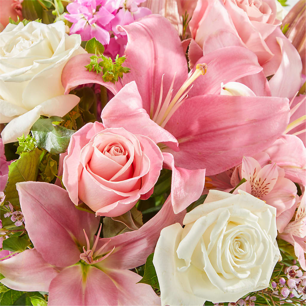 Ethereal Beauty Bouquet – PAULA KELLEY'S FLORIST, Paris TN