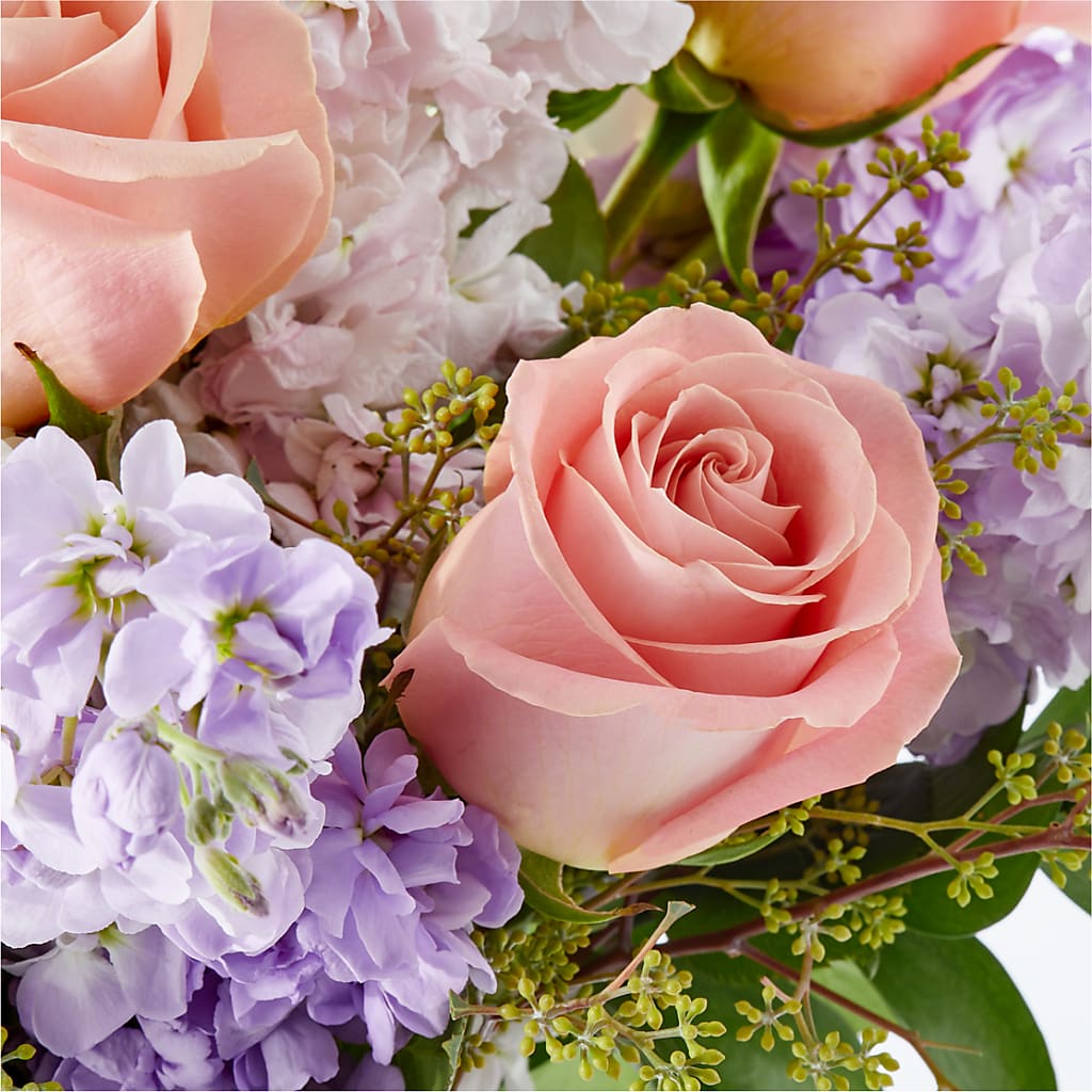 Embraced Bouquet – PAULA KELLEY'S FLORIST, Paris TN