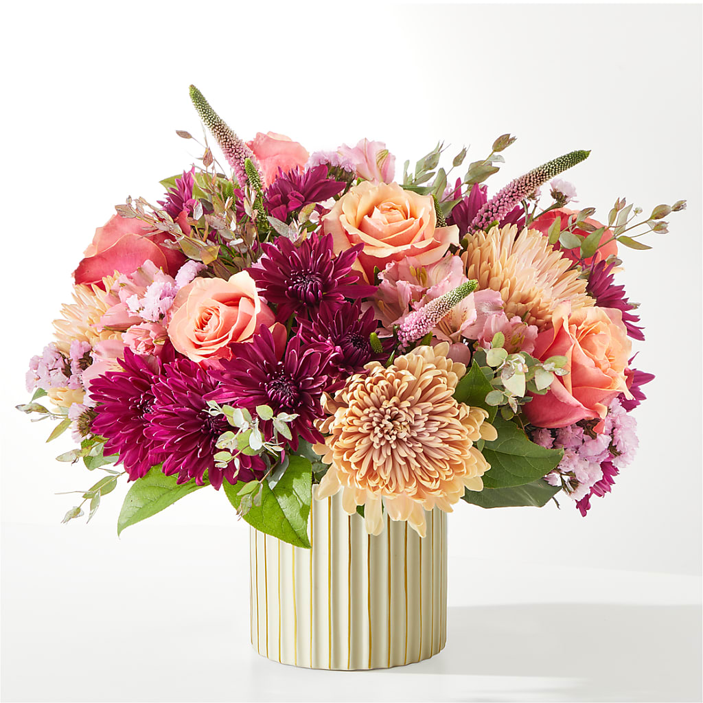 Berry Cobbler Bouquet with Ivory Vase – PAULA KELLEY'S FLORIST, Paris TN