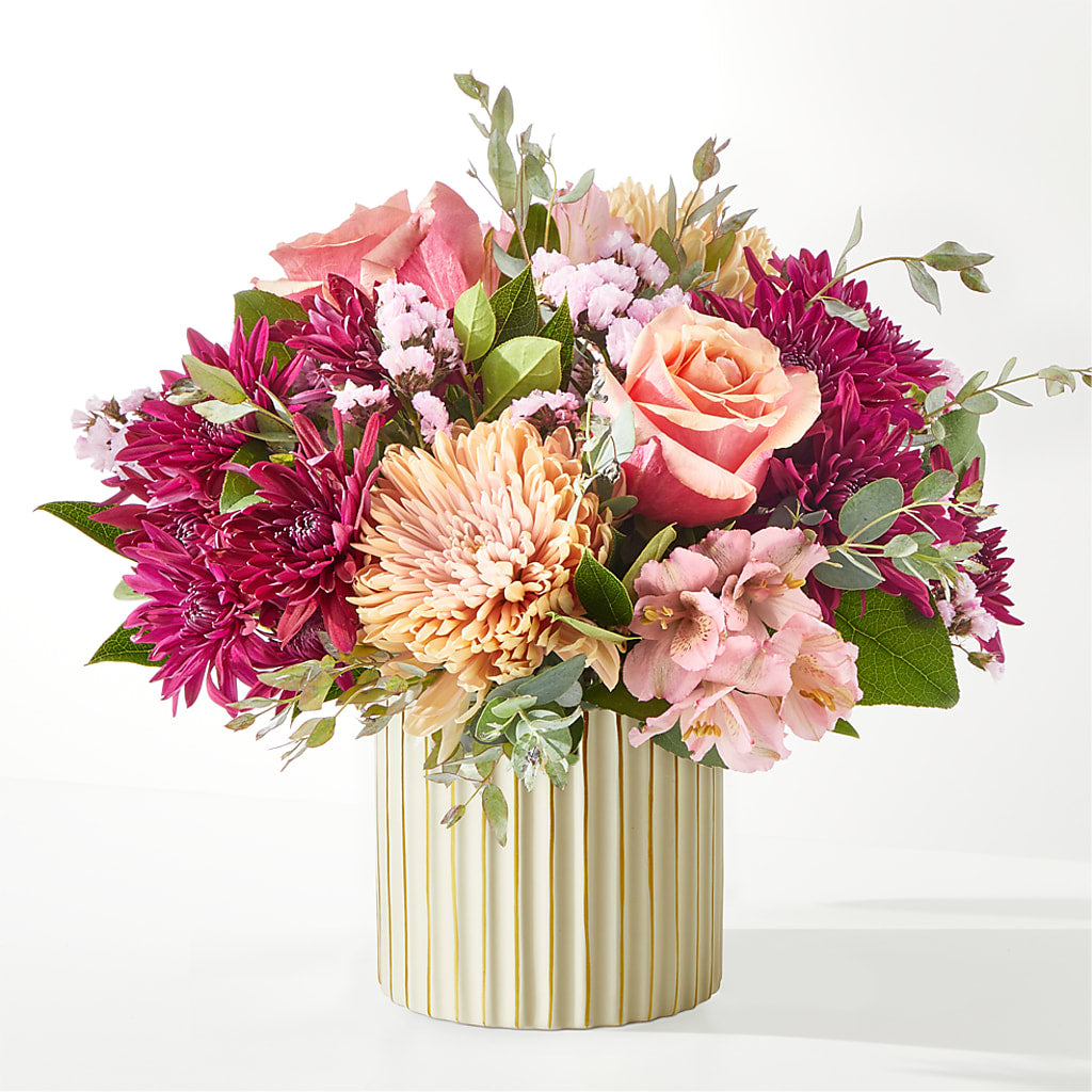 Berry Cobbler Bouquet with Ivory Vase – PAULA KELLEY'S FLORIST, Paris TN