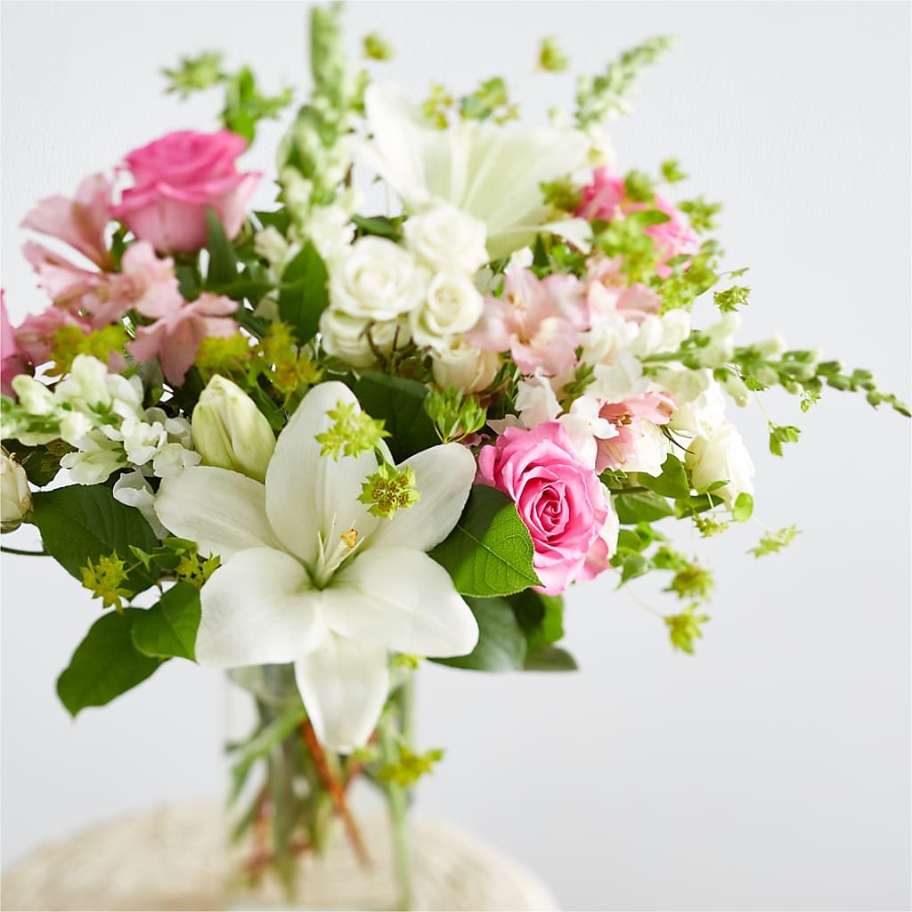 Fondly Bouquet – PAULA KELLEY'S FLORIST, Paris TN